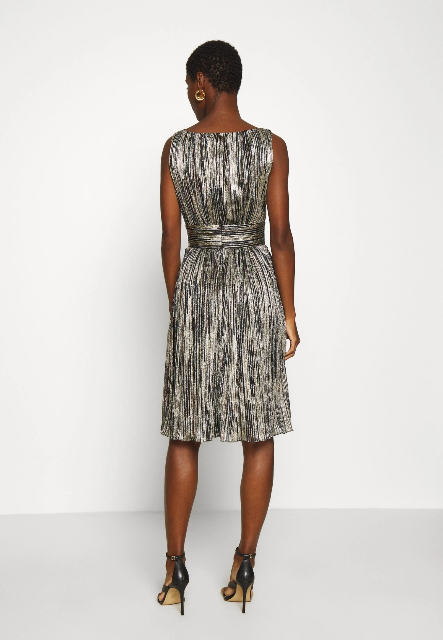 SWING Dress - Cocktailjurk - Multi 5 SWING Dress - Cocktailjurk - Multi - Afbeelding 3