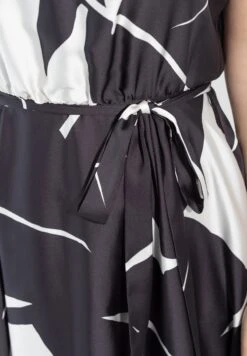 SWING Jurk - Black Ivory -Mode Jurk Winkel 59fb93c9fb1a43d0963611cc07b188e6