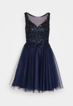 SWING Dress - Cocktailjurk - Navy 12 SWING Dress - Cocktailjurk - Navy -Mode Jurk Winkel 6d01b970059f429897ebf2a9256f2933