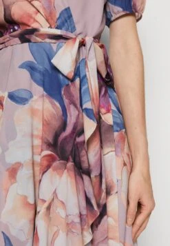 SWING Blumendruck - Jurk - Fadic Lilac/Multi -Mode Jurk Winkel 71371affabd8495c9f6598d8128a122b