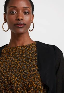 SWING Lichte Jas - Black -Mode Jurk Winkel c0be107027114be9a79fb9682b94d4b6